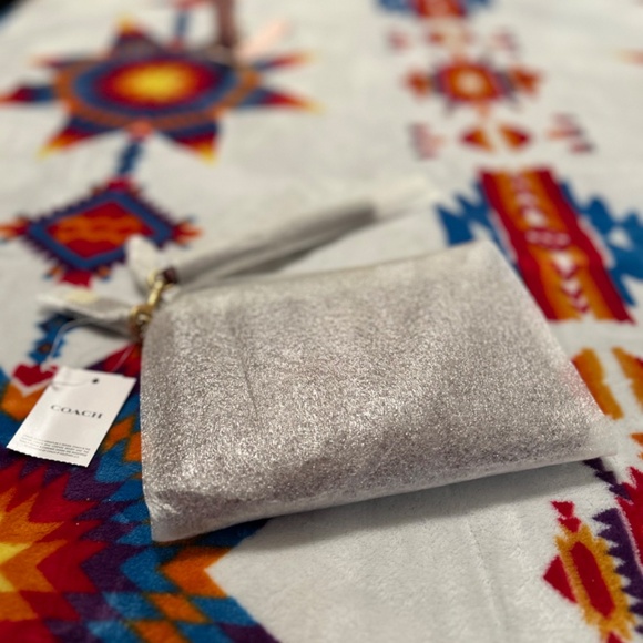 Polished Pebble Small Wristlet ( NEW ) - Picture 4 of 4